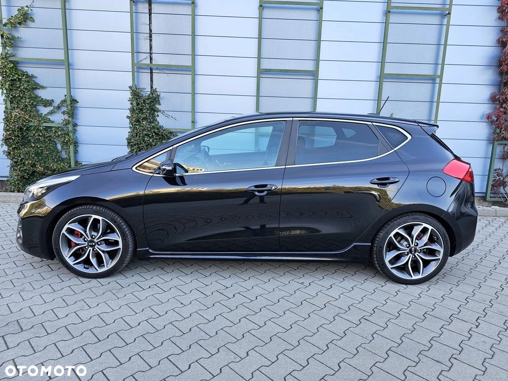 Kia Ceed 1.6 T-GDI GT - 6