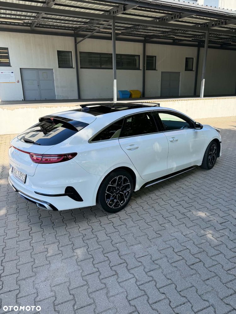 Kia ProCeed - 4