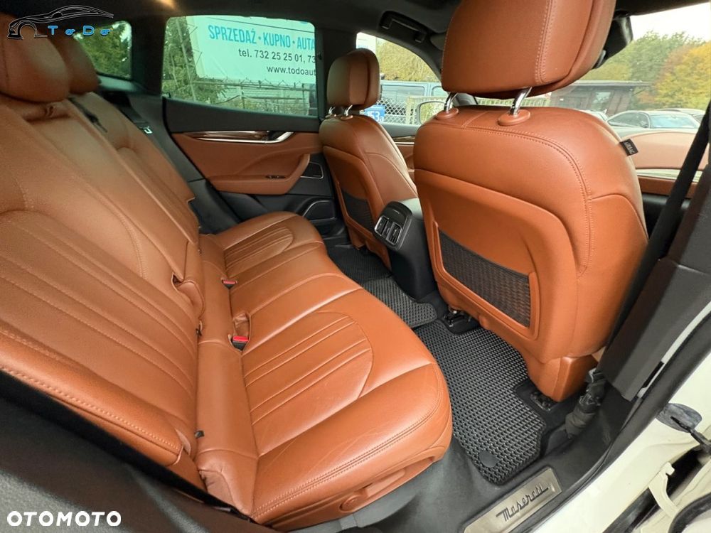 Maserati Levante S Granlusso - 25