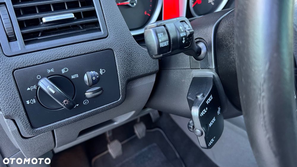 Ford Kuga 2.0 TDCi 4x4 Champions Edition - 21