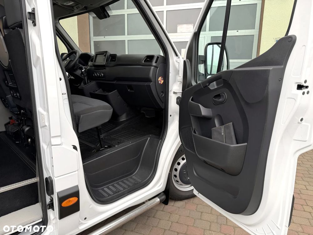 Renault Master Brygadówka Doka L3H3 - 22