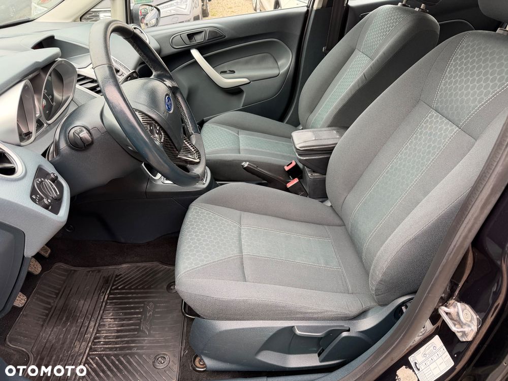 Ford Fiesta 1.25 Titanium - 14