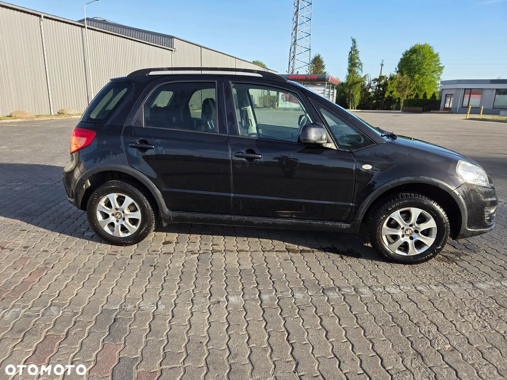 Suzuki SX4 1.6 Explore 4WD - 10