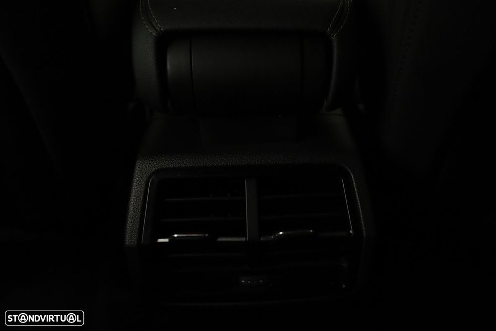 Audi Q3 Sportback 45 TFSIe S line S tronic - 24