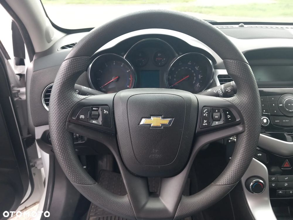 Chevrolet Cruze - 9