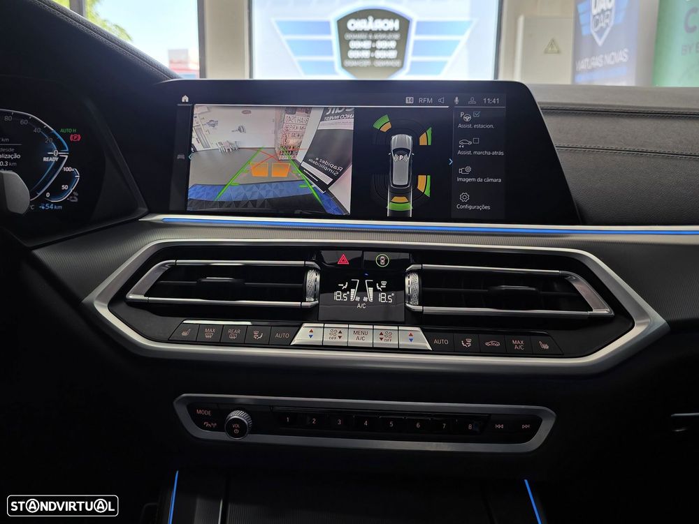 BMW X5 45 e xDrive Pack M - 11