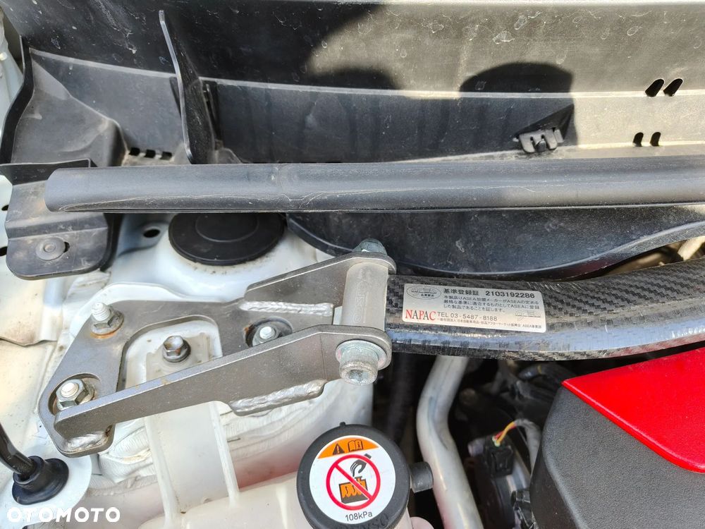 Toyota GR Yaris - 18