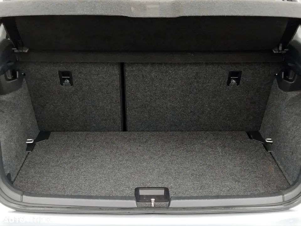 Volkswagen Polo 1.0 TSI DSG Style - 24