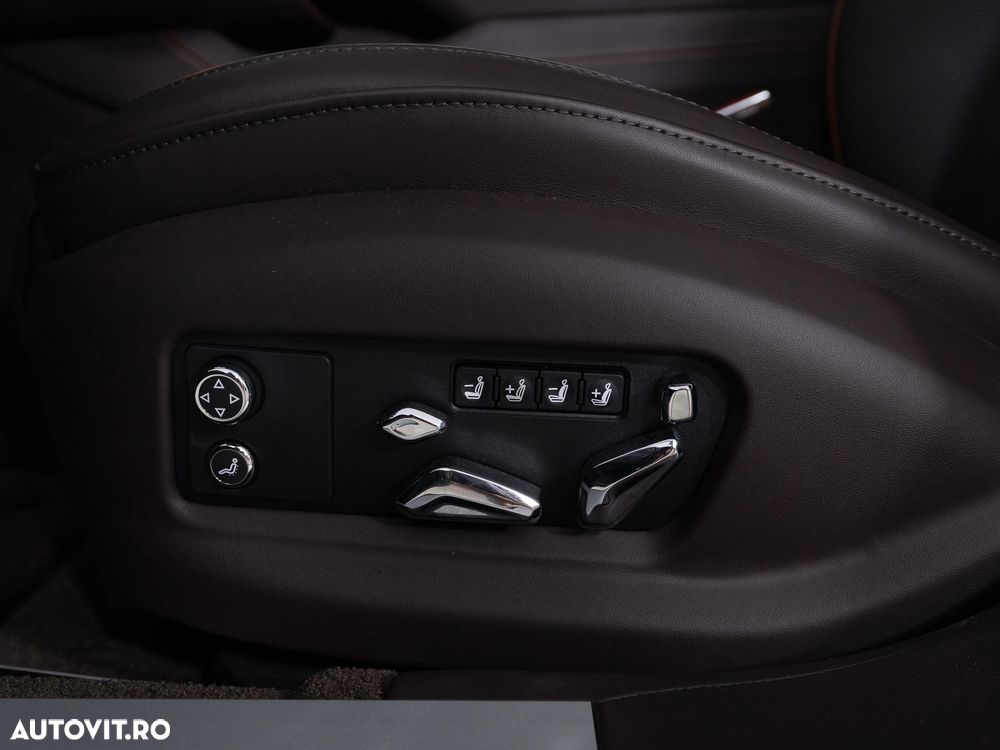 Bentley Flying Spur V8 PHEV - 17