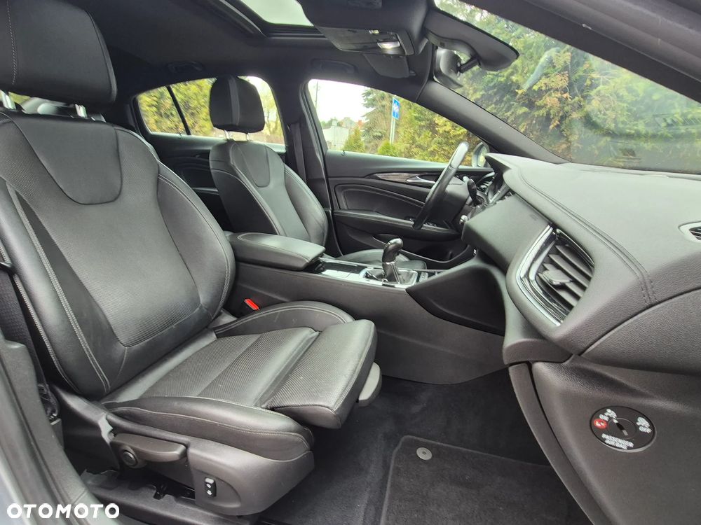 Opel Insignia 2.0 Business Innovation - 32