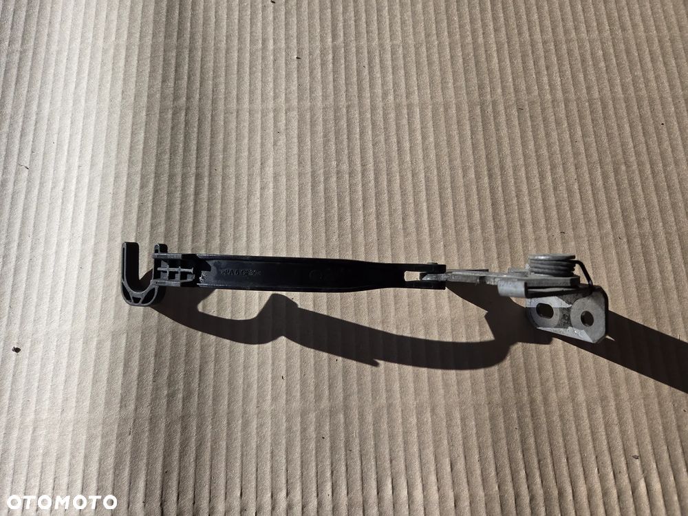 Rygiel otwierania maski Peugeot 308 T9 - 2