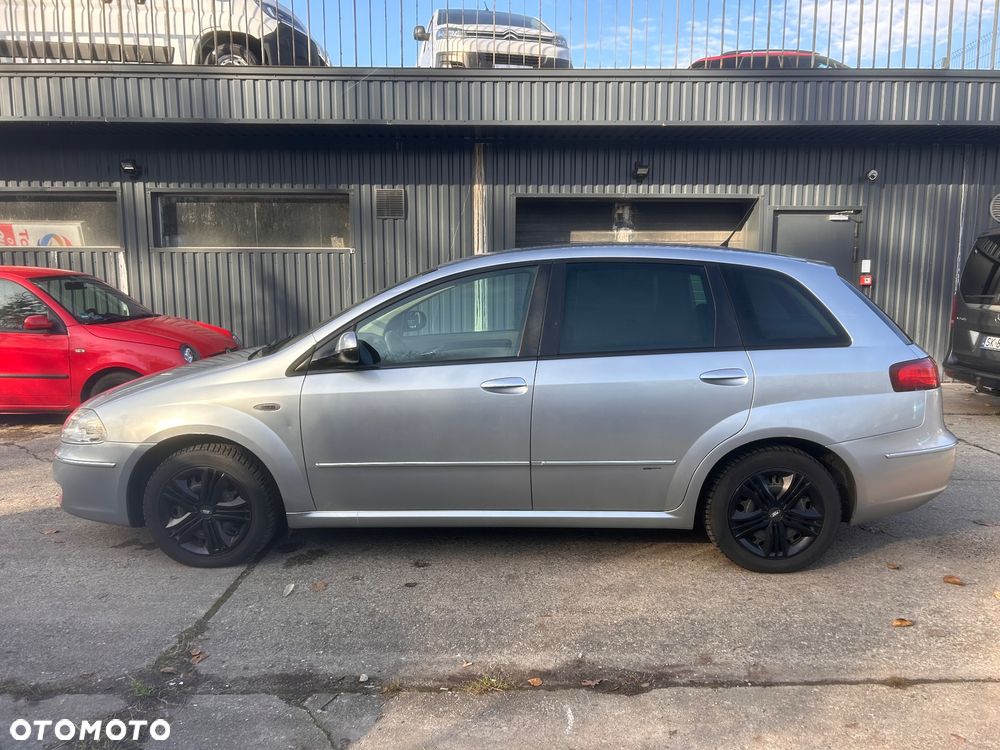 Fiat Croma 1.9 JTD Dynamic - 2