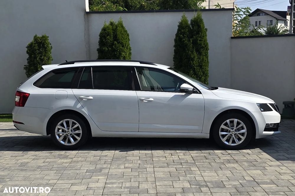 Skoda Octavia 2.0 TDI Ambition - 33