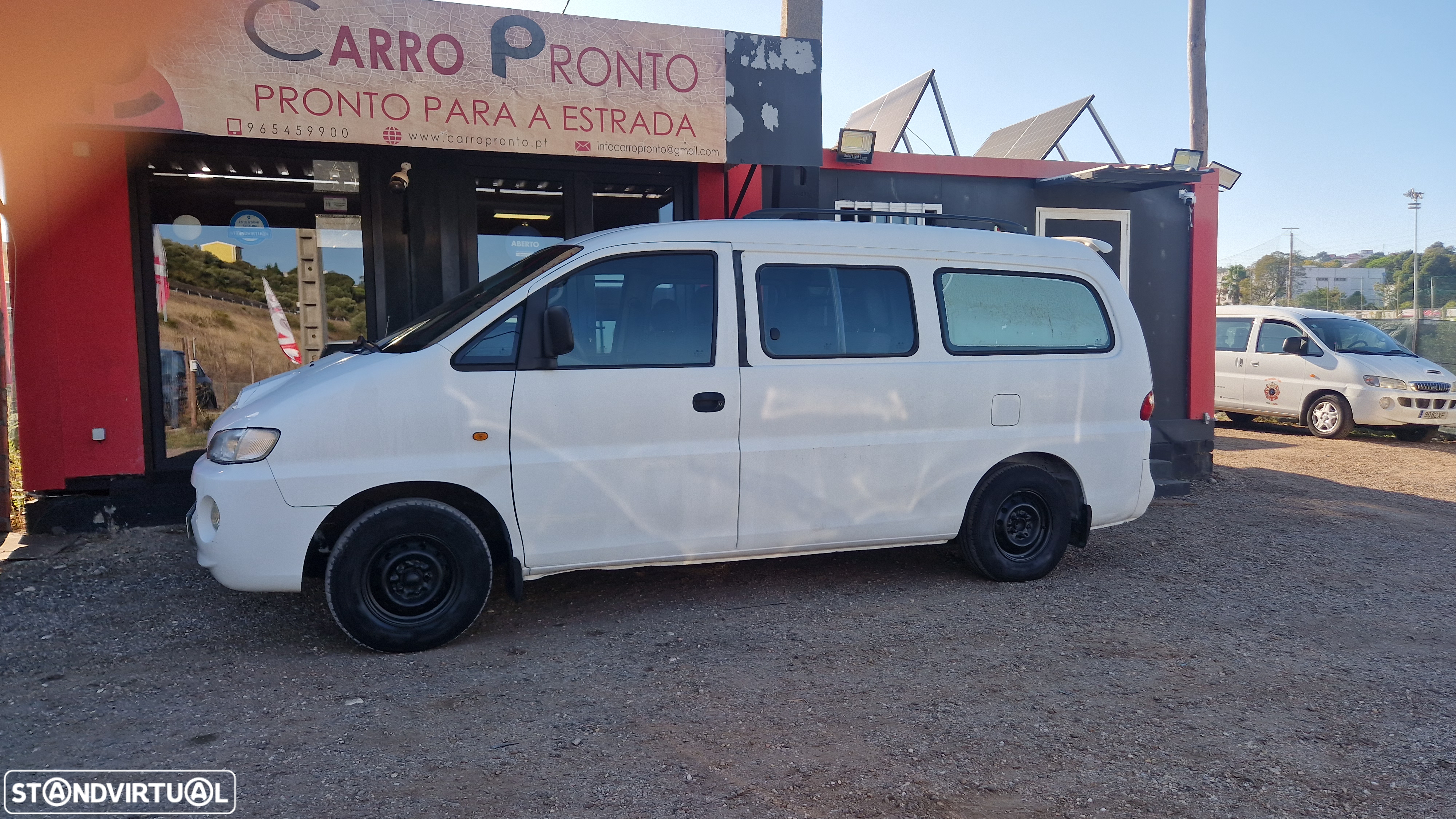 Hyundai H-1 Starex - 3