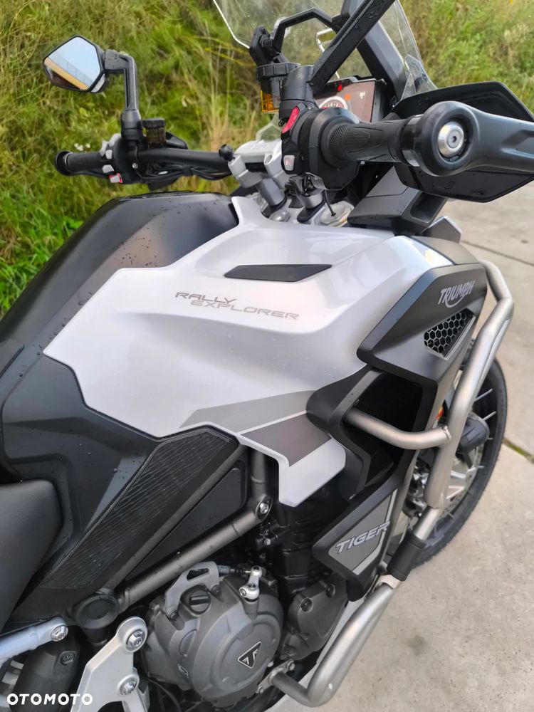 Triumph Tiger - 16