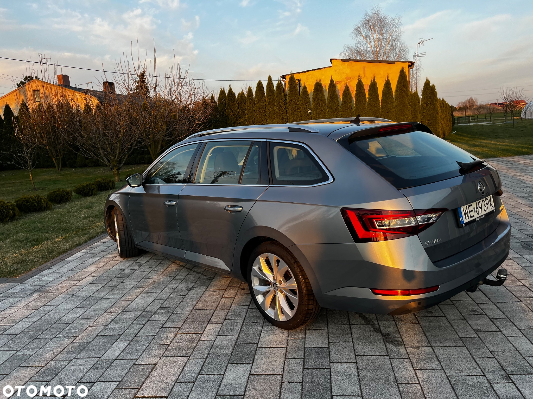 Skoda Superb 2.0 TDI Style DSG - 3