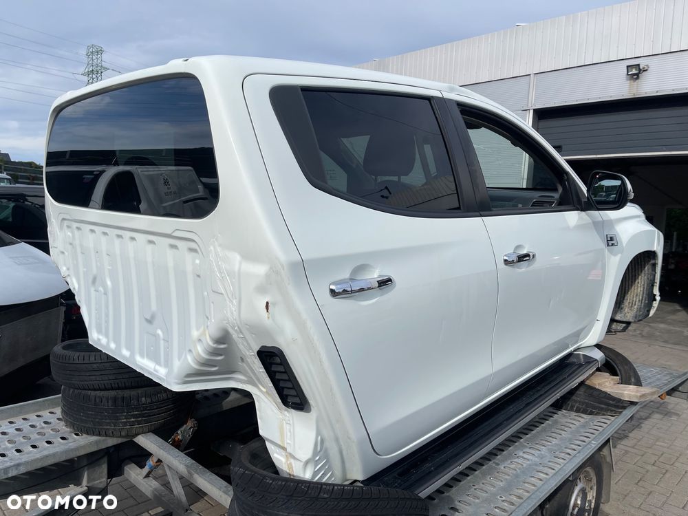 Karoseria cwiary deska poduszki paka Mitsubishi L200 2022r