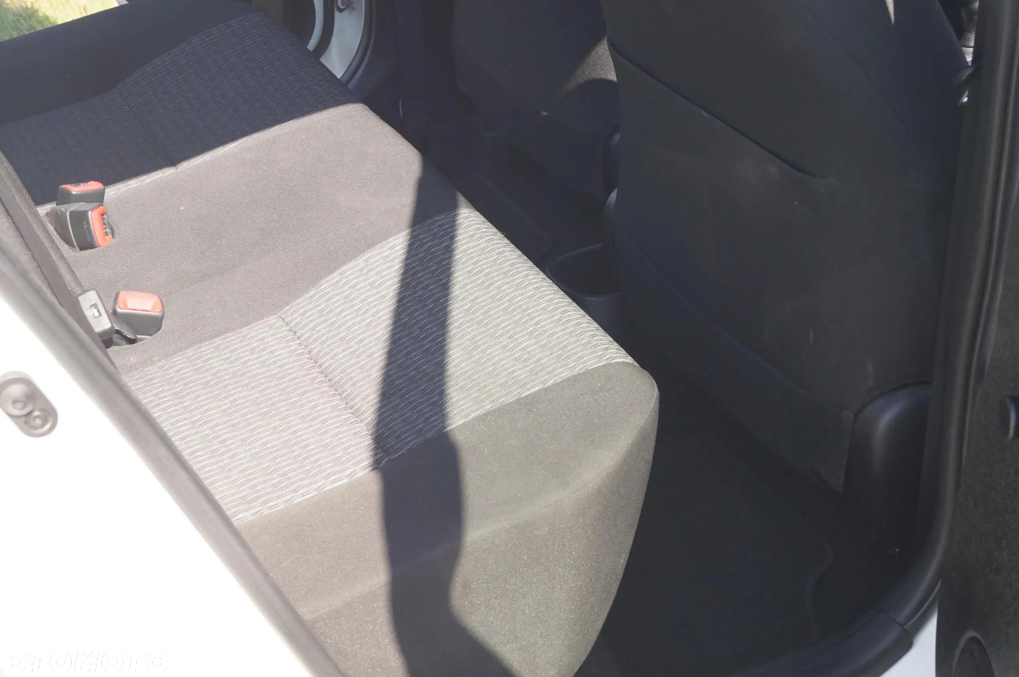 Toyota Yaris 1.0 Active - 10