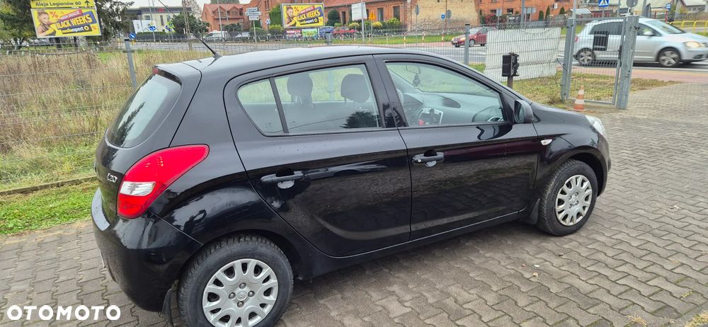 Hyundai i20 - 8
