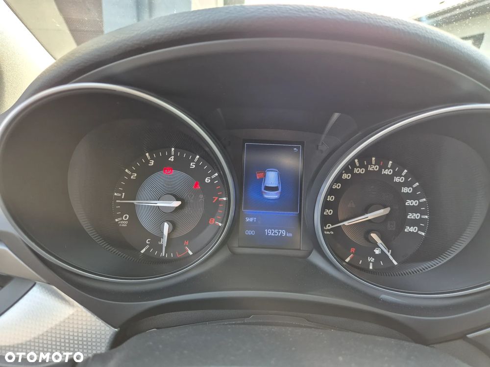 Toyota Avensis 1.8 Selection - 8