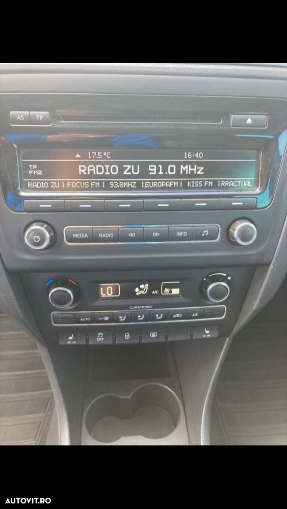 Skoda RAPID 1.6 TDI Elegance - 8