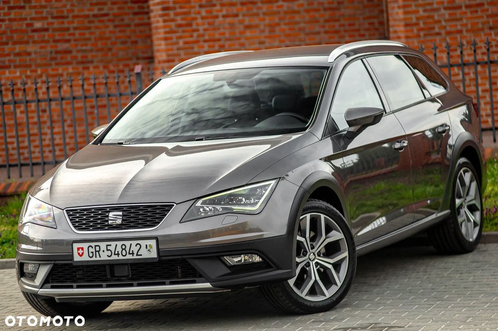 Seat Leon 2.0 TDI DPF Start&Stop DSG XCELLENCE - 2