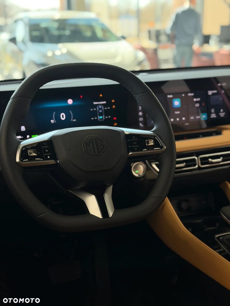 MG HS Hybrid+ - 11