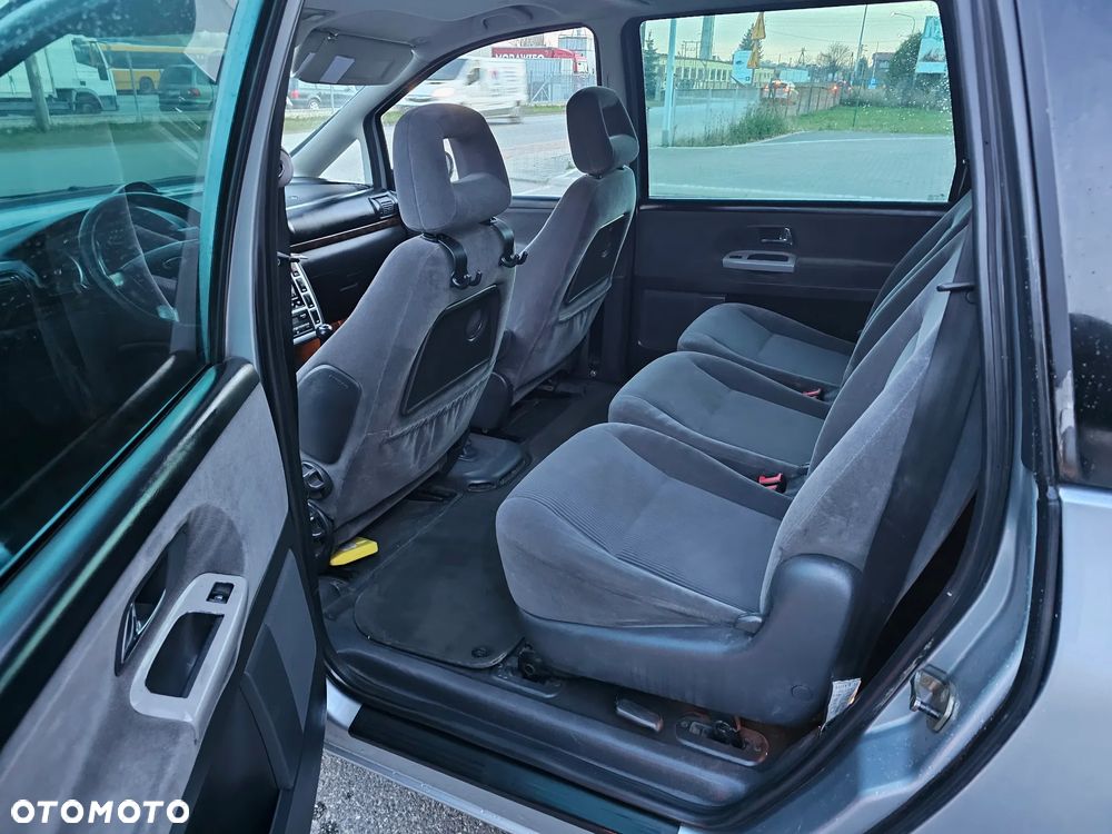 Ford Galaxy 1.9 TDI Ghia X - 11