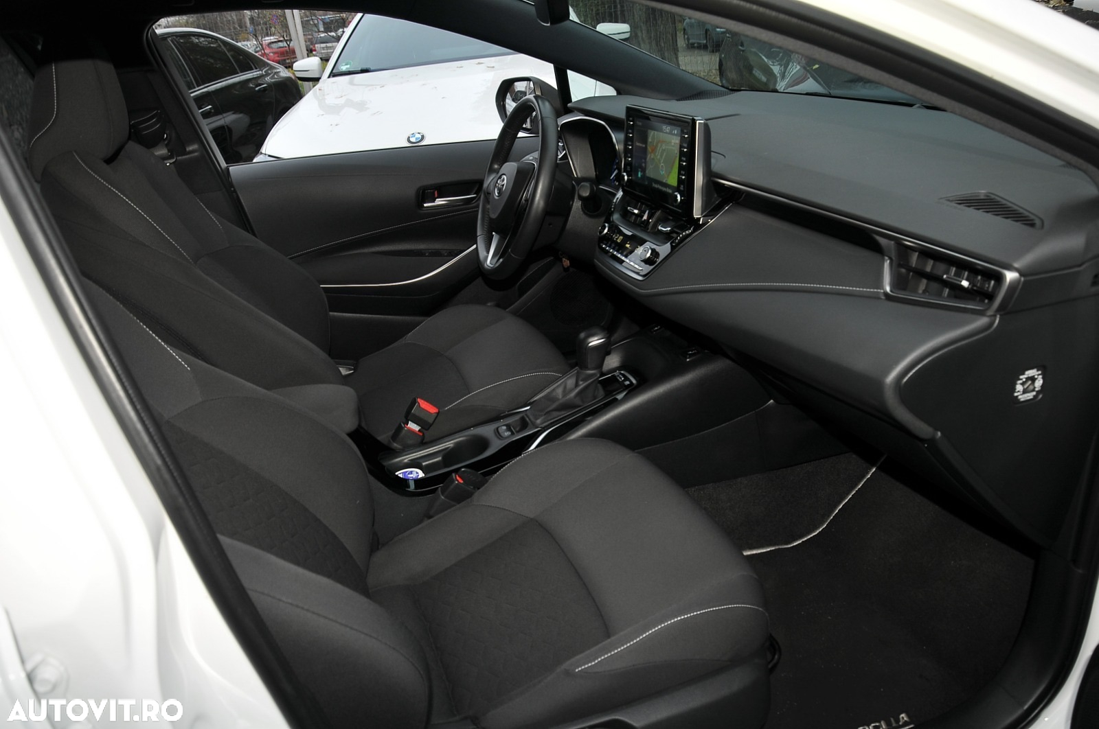 Toyota Corolla 1.8 Hybrid Comfort - 7