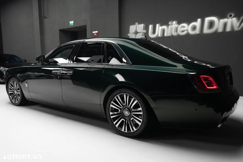 Rolls-Royce Ghost Standard - 36