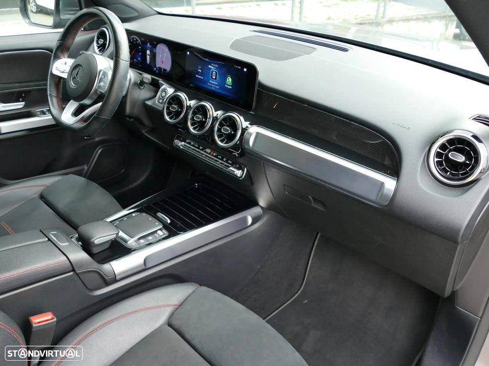Mercedes-Benz GLB 180 d AMG Line - 30