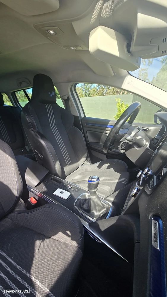 Renault Mégane Sport Tourer 1.5 dCi GT Line - 6