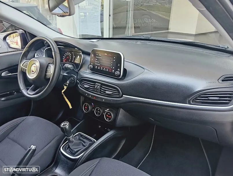 Fiat Tipo Station Wagon 1.3 M-Jet Lounge - 14