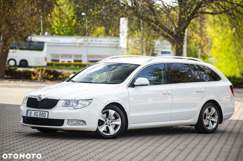 Skoda Superb 2.0 TDI DSG Ambition - 6
