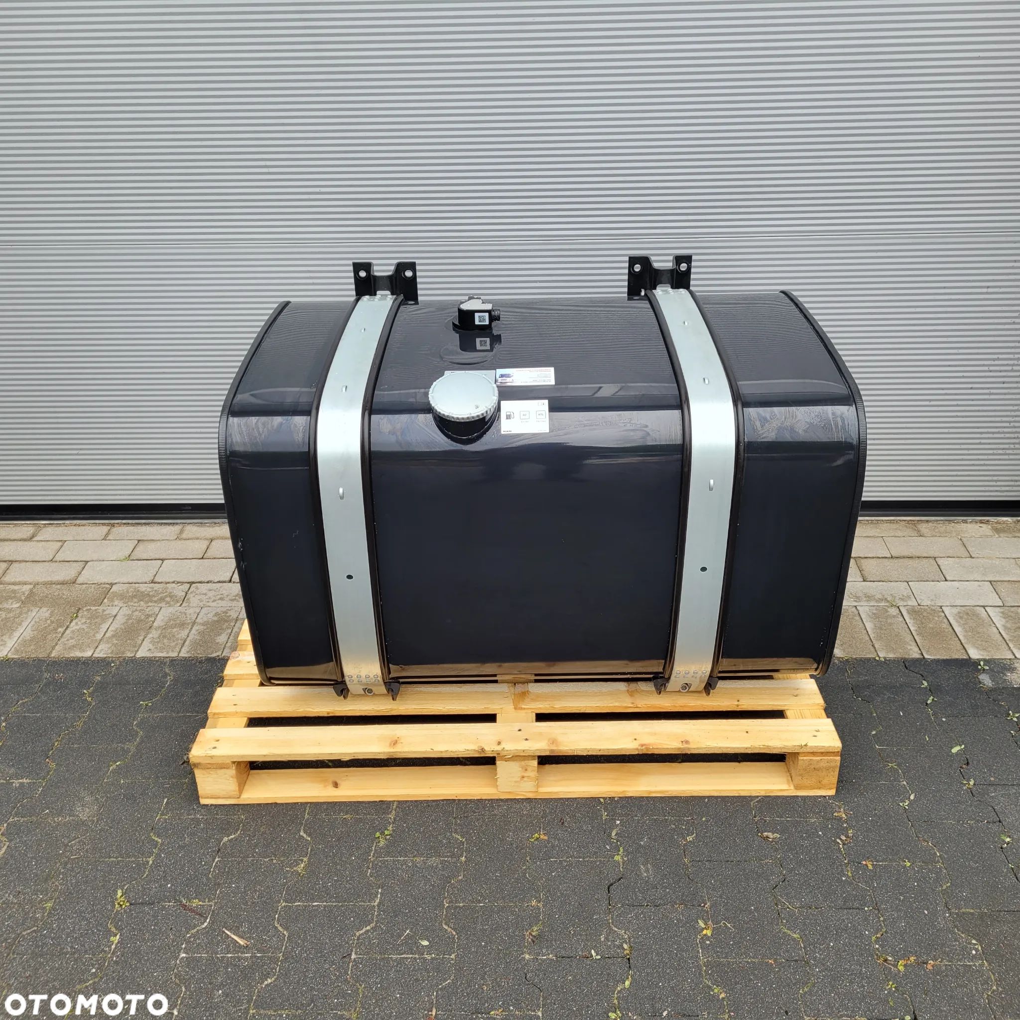 ZBIORNIK PALIWA MAN 400L 63X68X105CM 81.12201-6894 CHWALIM116 - 1
