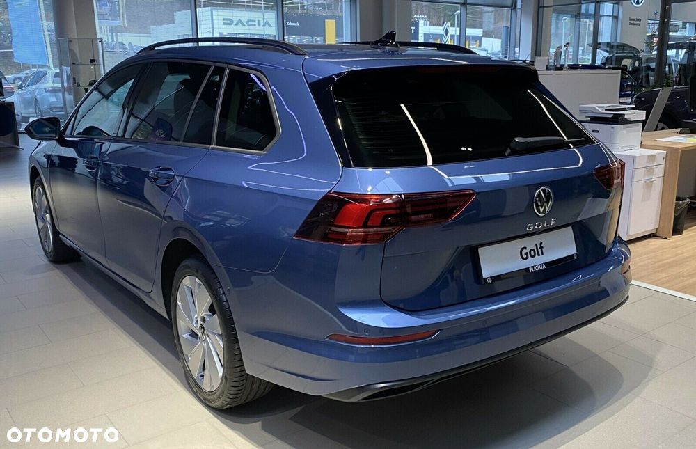 Volkswagen Golf VIII 2.0 TDI Life Plus - 4