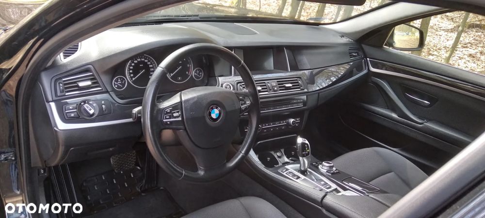 BMW Seria 5 518d - 10