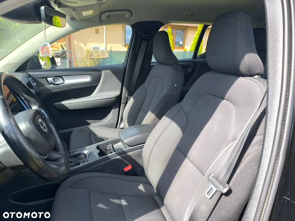 Volvo XC 40 T3 Momentum - 14