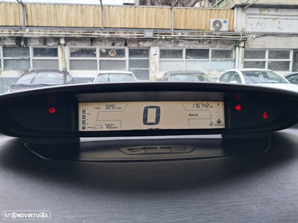 Citroën C4 1.6 HDi 110 SX - 5