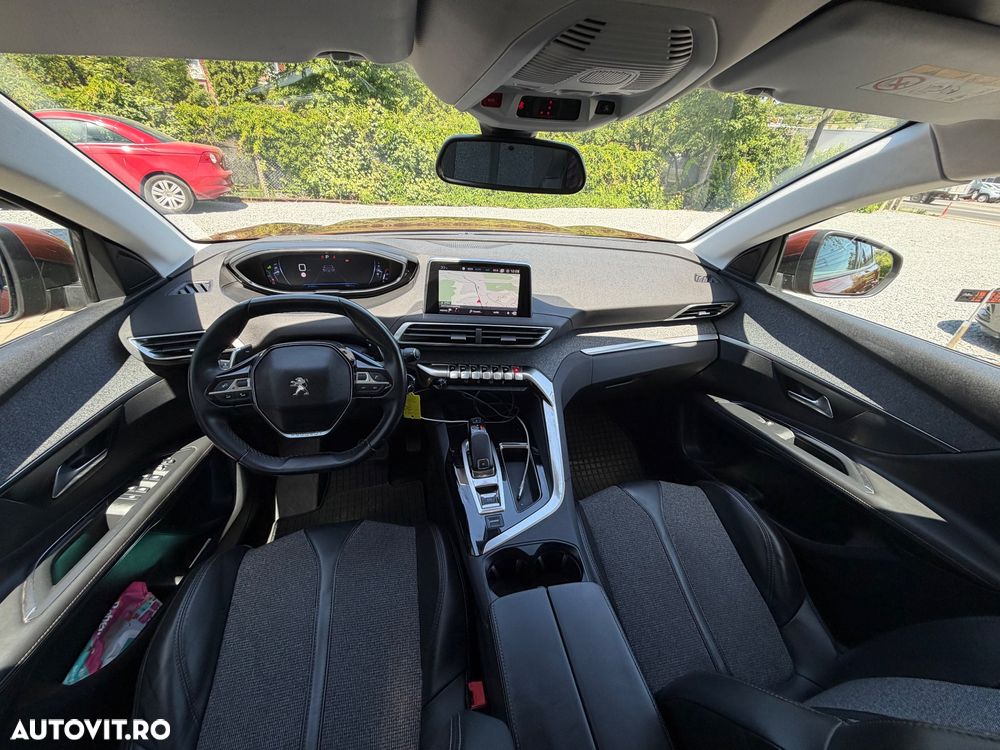 Peugeot 3008 1.2 PureTech Turbo S&S EAT6 GT-Line - 4