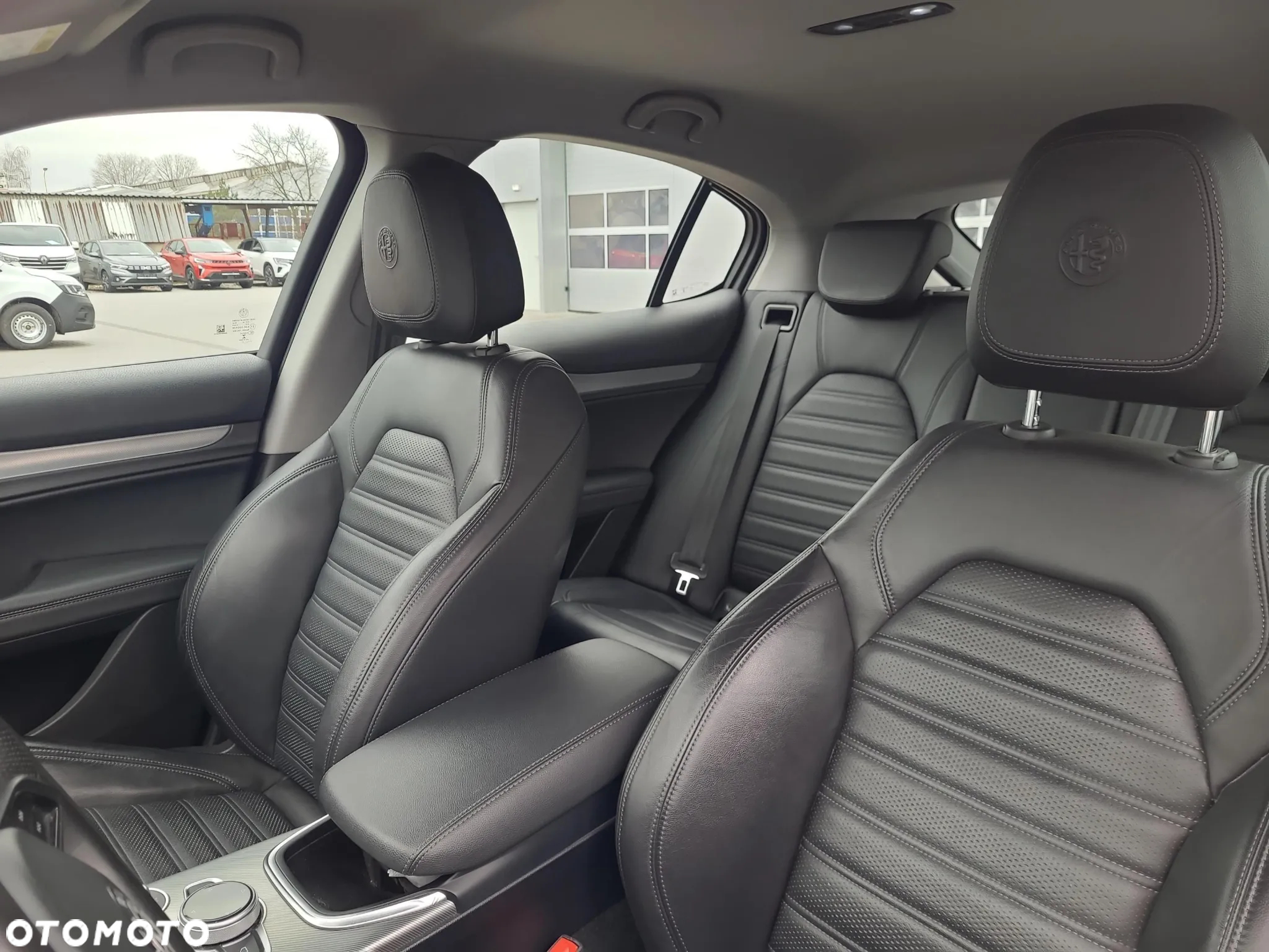 Alfa Romeo Stelvio 2.0 Turbo Sprint Q4 - 11