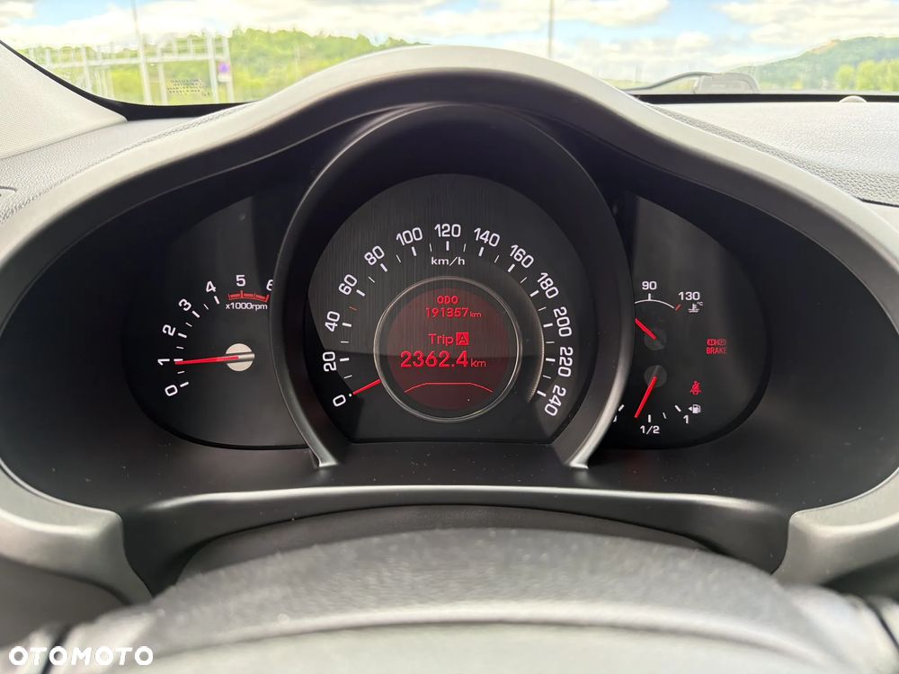 Kia Sportage 1.7 CRDI L 2WD - 15