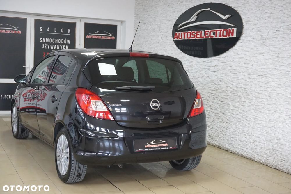Opel Corsa 1.2 16V Cosmo - 6