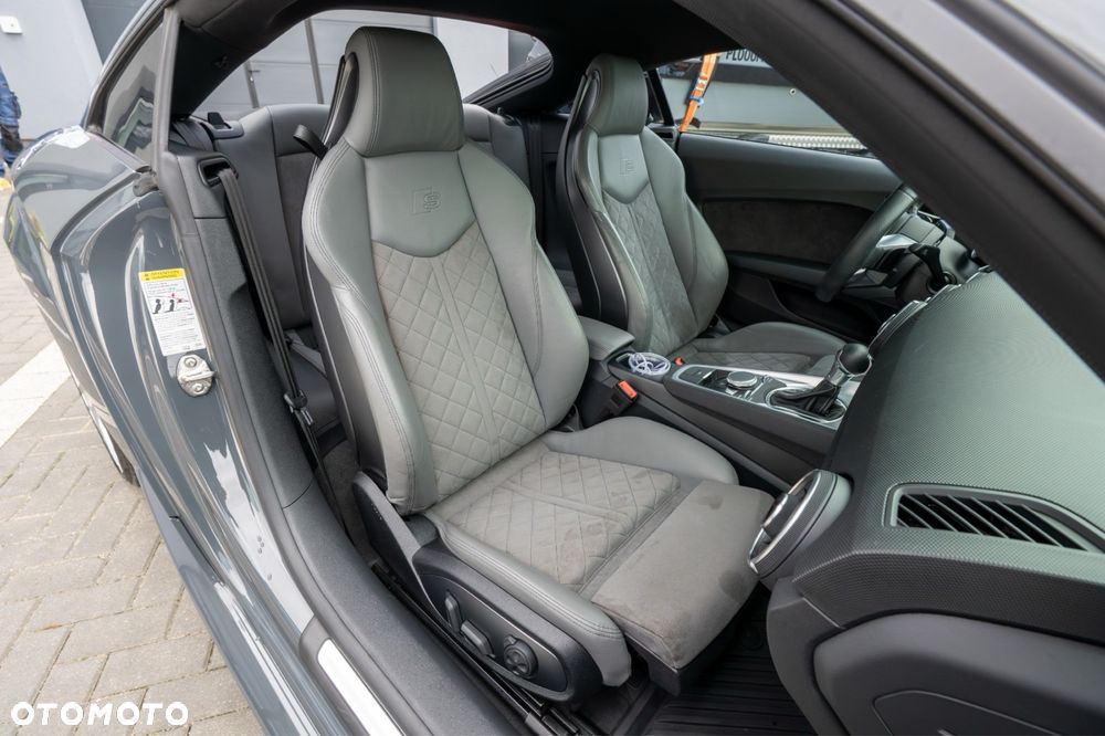Audi TT S Coupé - 5