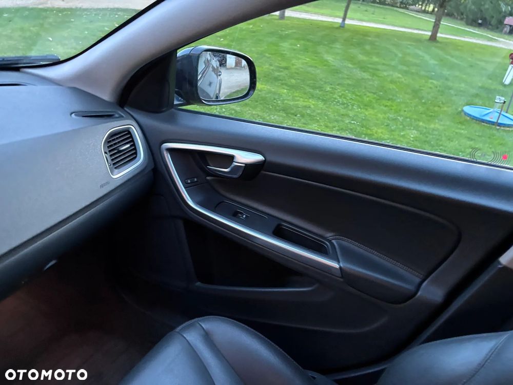 Volvo V60 - 4