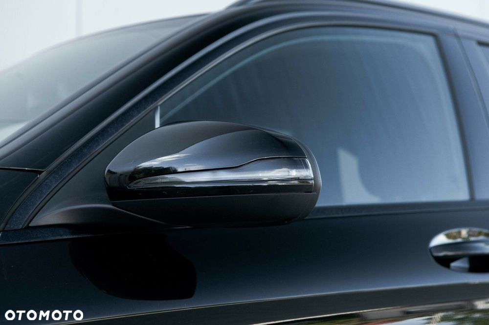 Mercedes-Benz GLC - 16