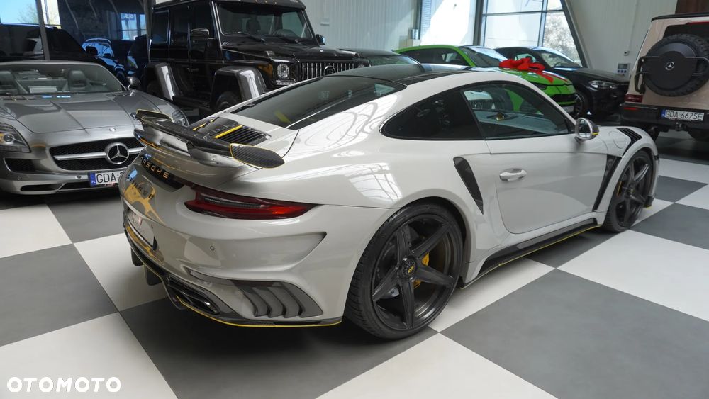 Porsche 911 Turbo S - 12