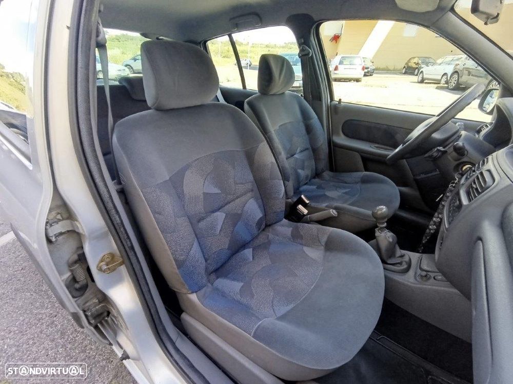 Renault Clio 1.2 RN - 15