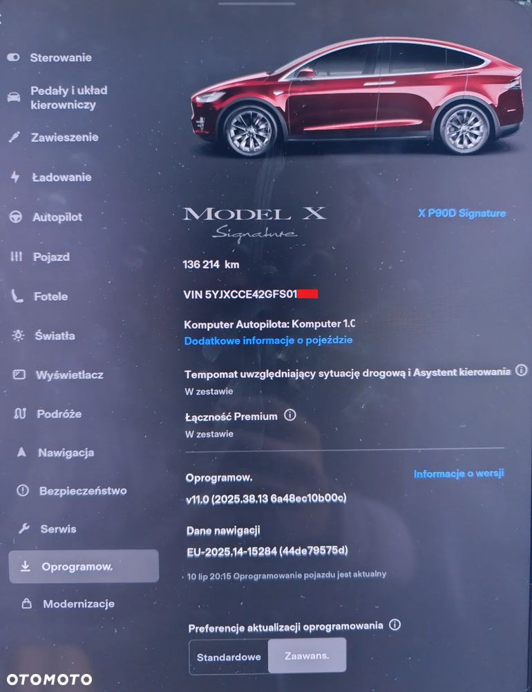 Tesla Model X - 8
