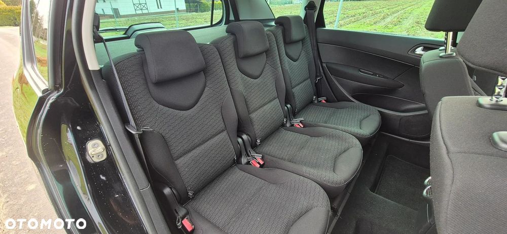 Peugeot 308 HDi FAP 140 Family - 18